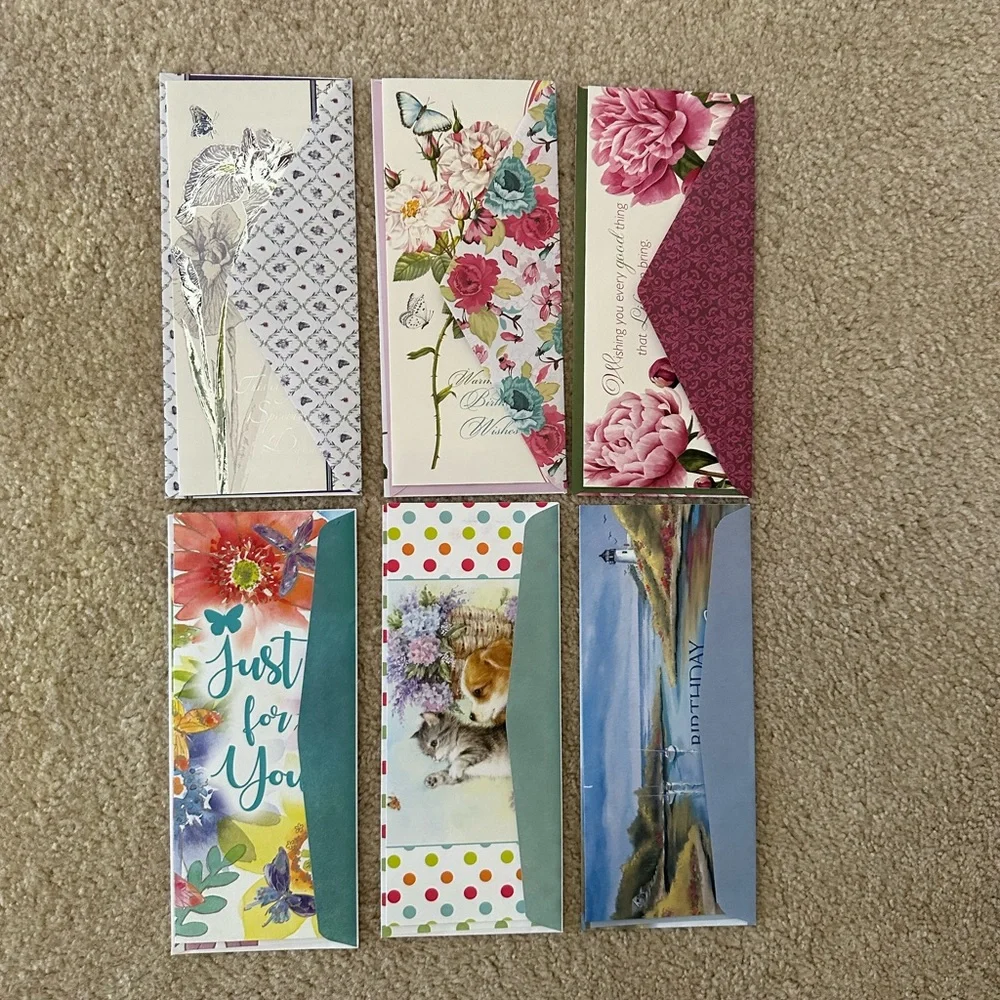New 6 of different kind of cards with envelopes.